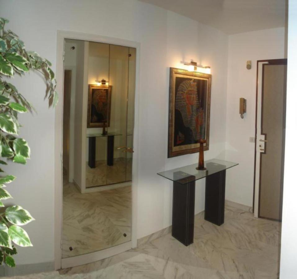 Appartement F3 Vue Mer Et Croisette Cannes Exterior foto